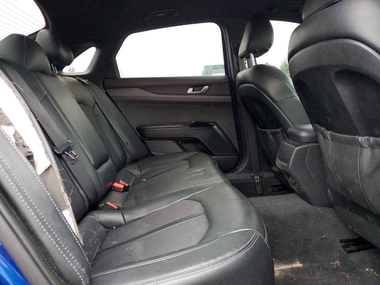 2022 KIA K5