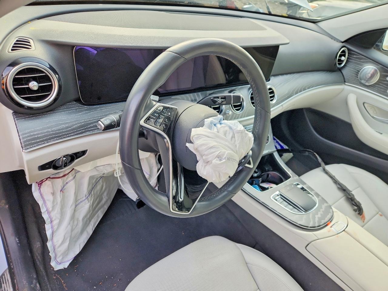 2021 MERCEDES-BENZ E-Class