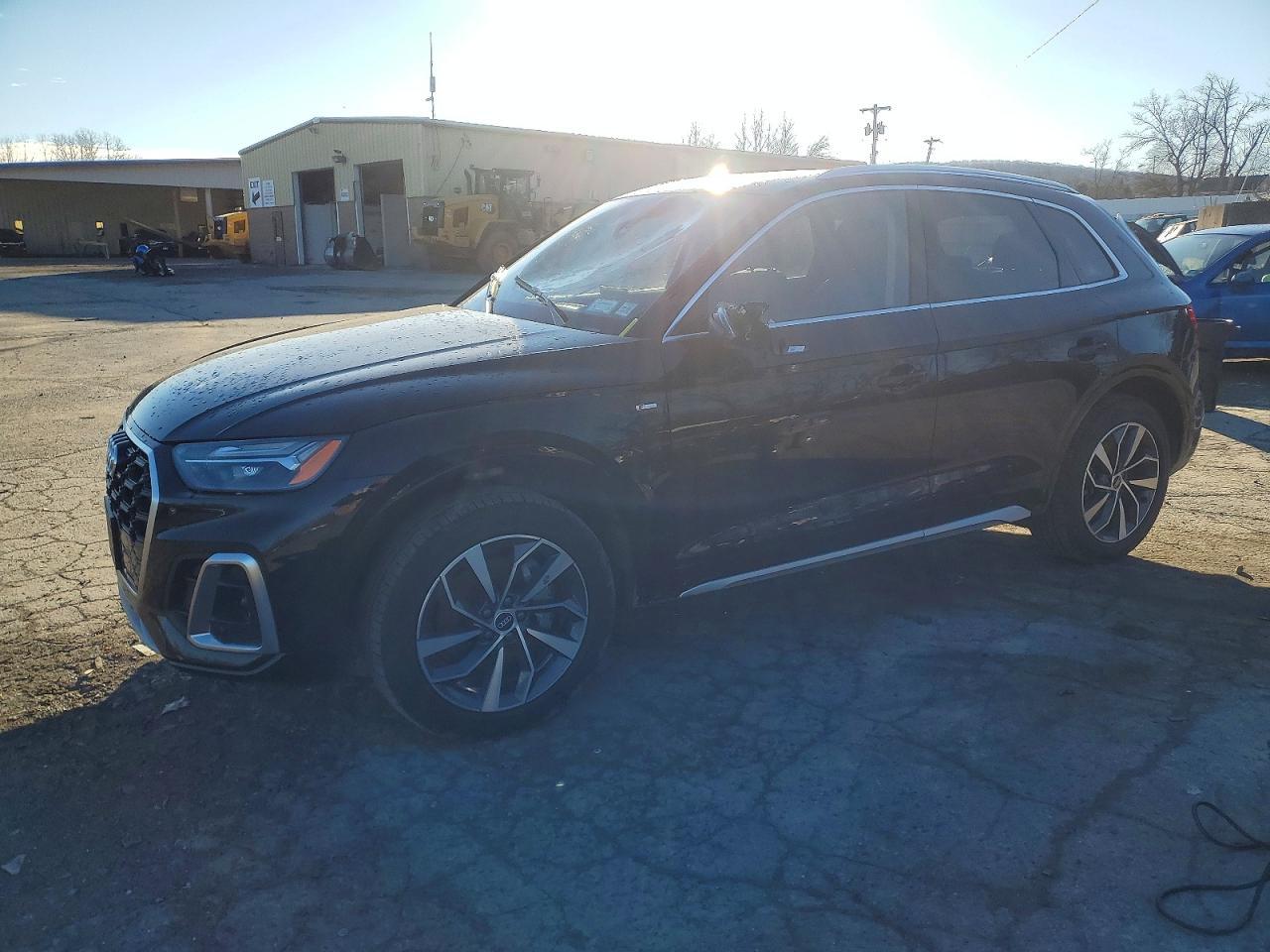 2022 AUDI Q5