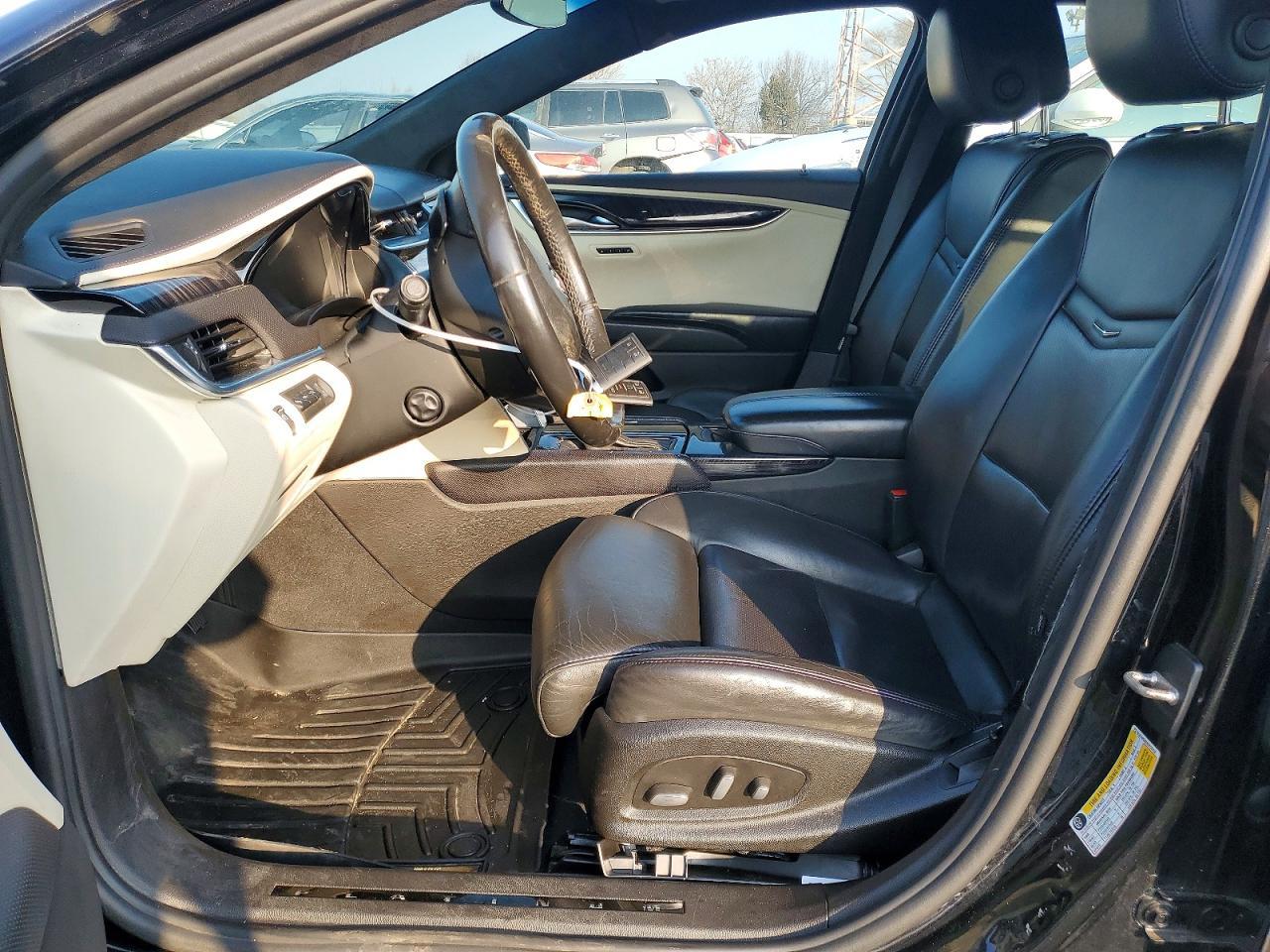 2014 CADILLAC XTS