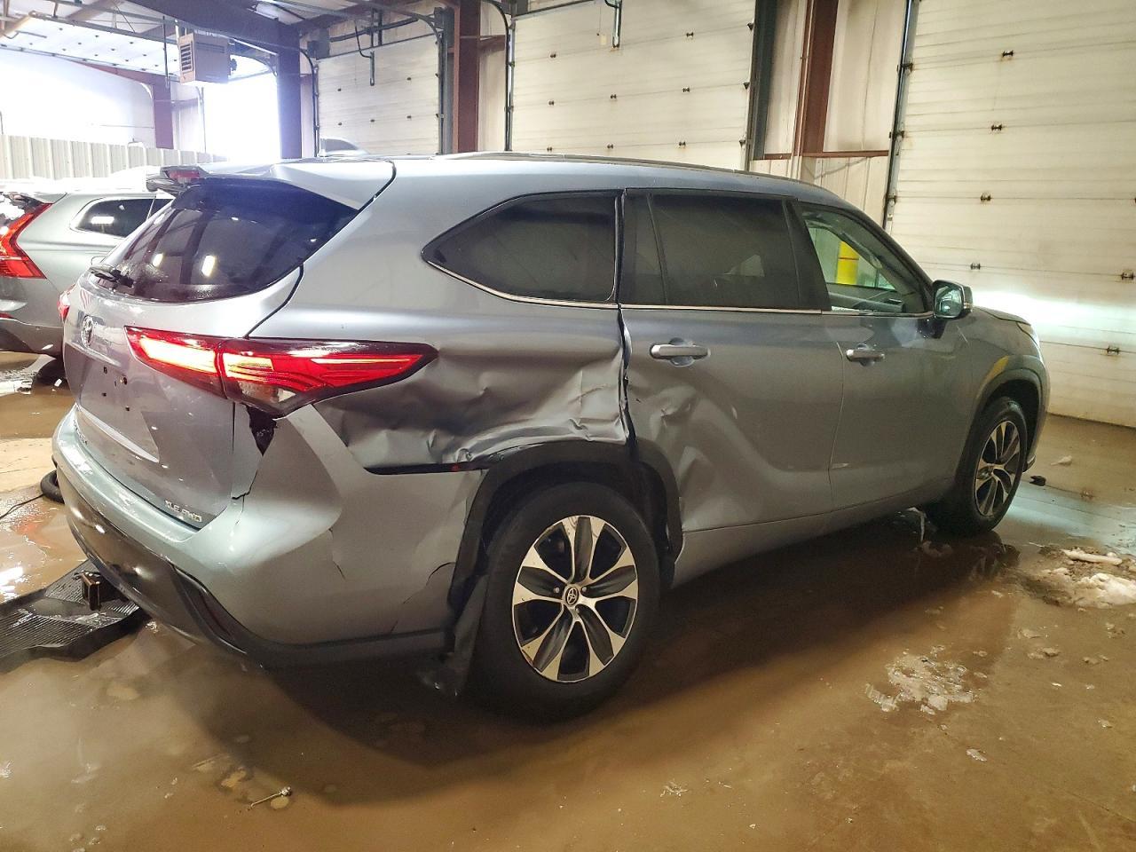 2020 TOYOTA HIGHLANDER
