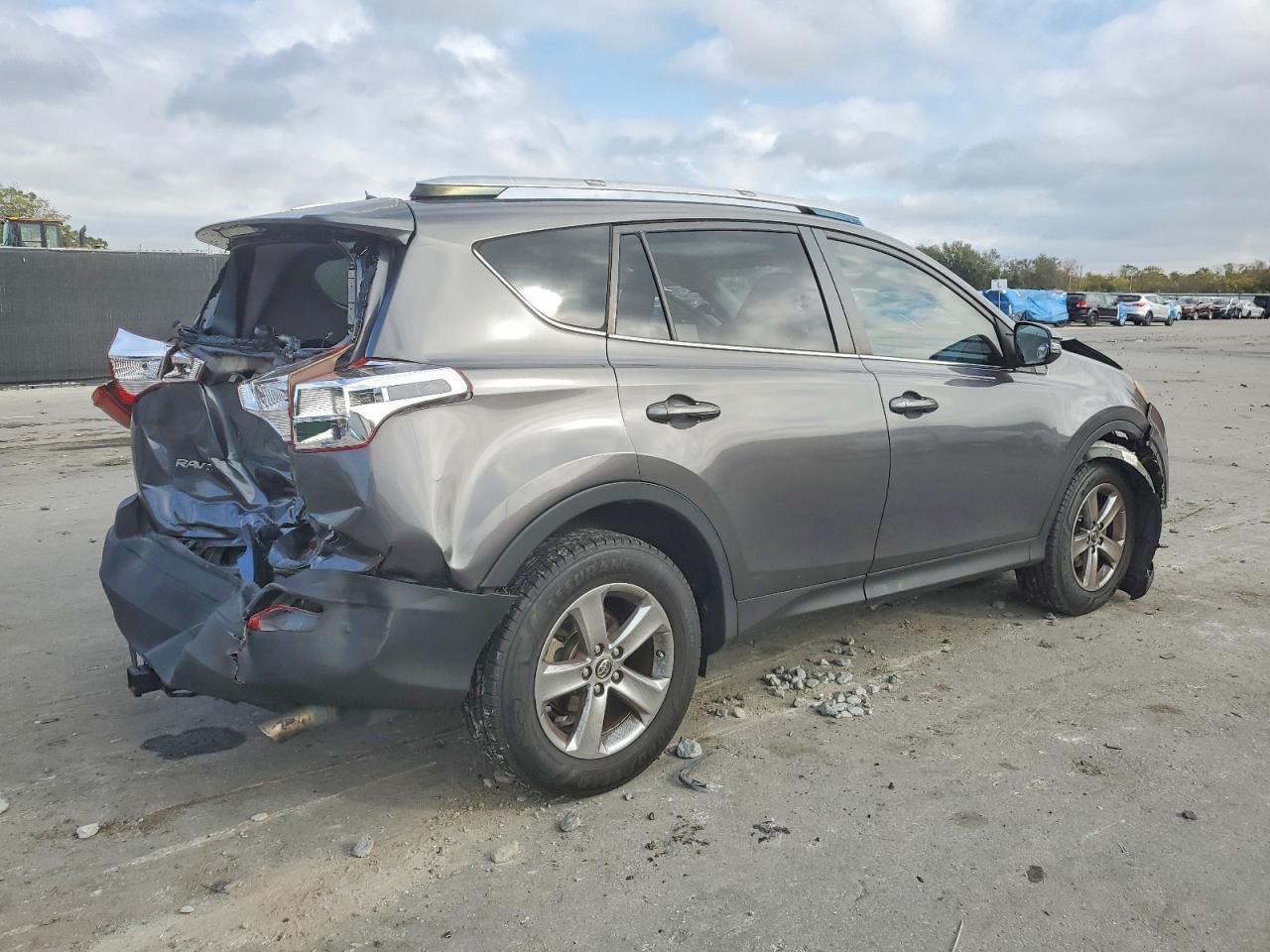 2015 TOYOTA RAV4