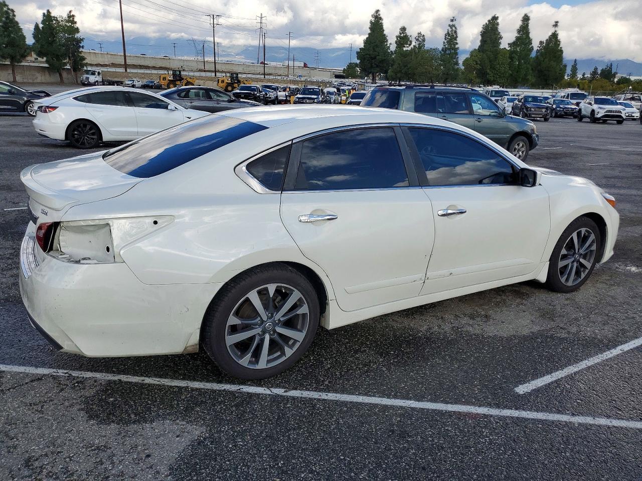 2016 NISSAN ALTIMA