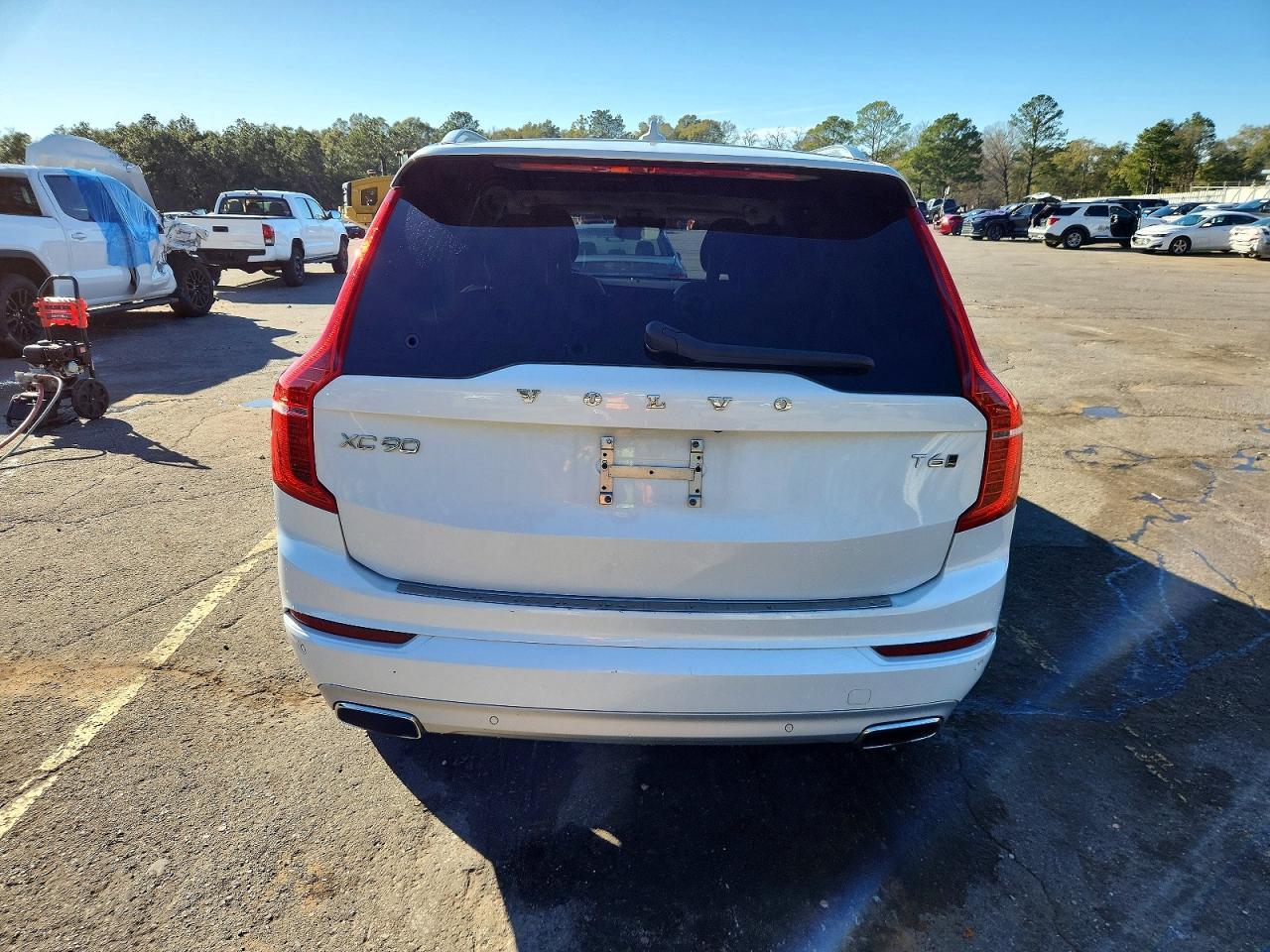 2021 VOLVO XC90