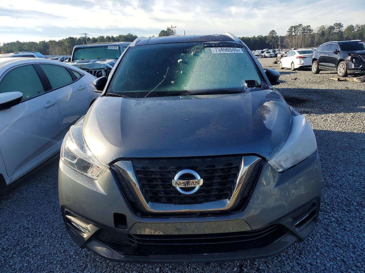 2019 NISSAN KICKS