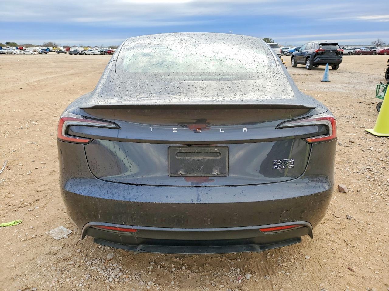 2024 TESLA MODEL 3
