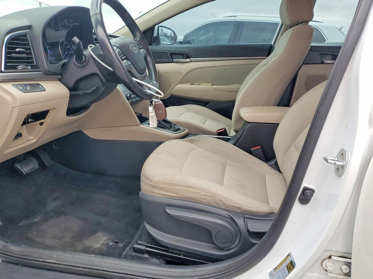 2017 HYUNDAI ELANTRA