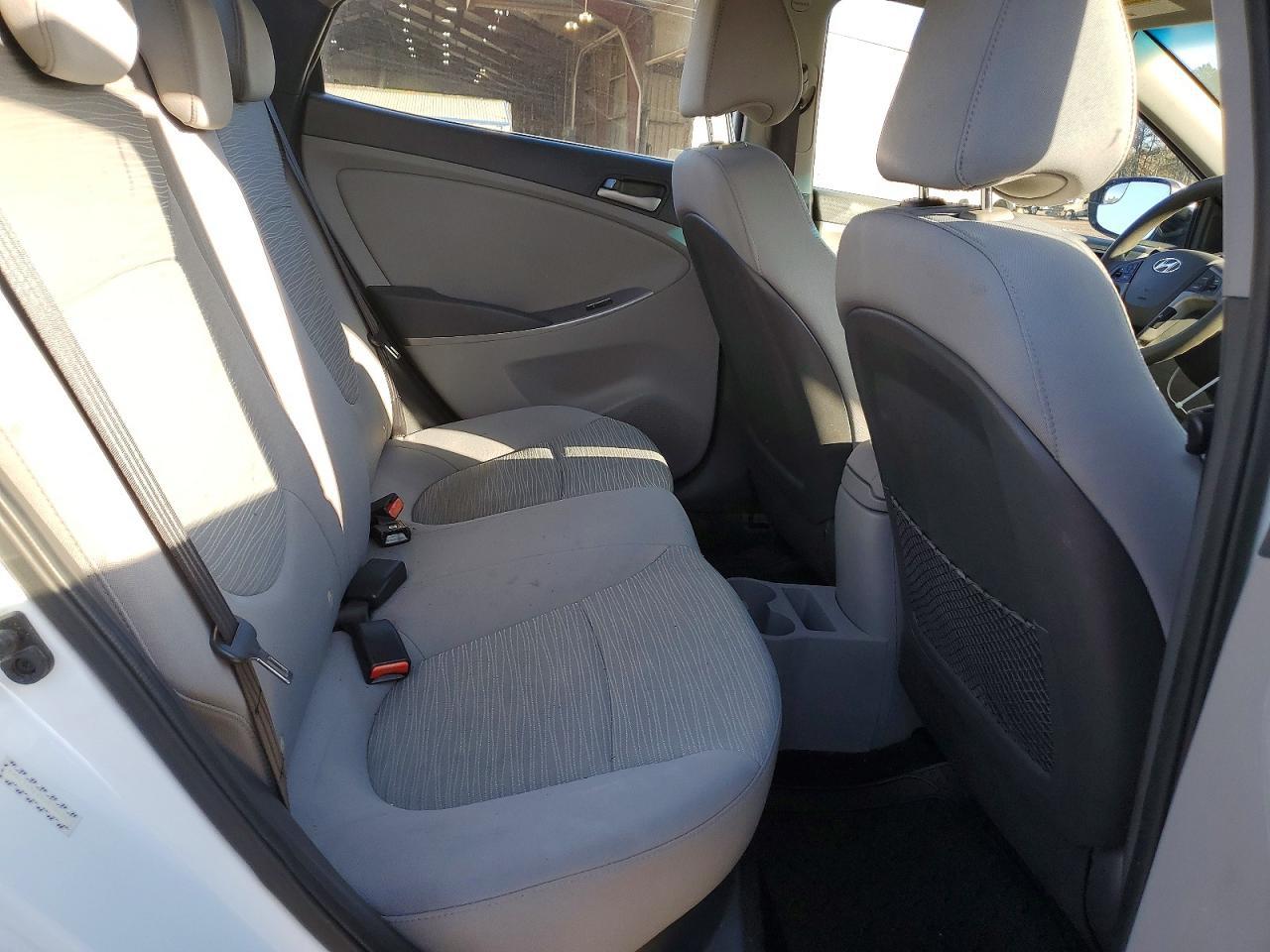 2015 HYUNDAI ACCENT