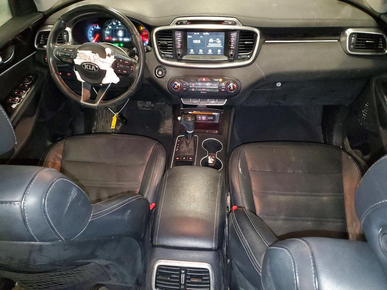 2017 KIA SORENTO