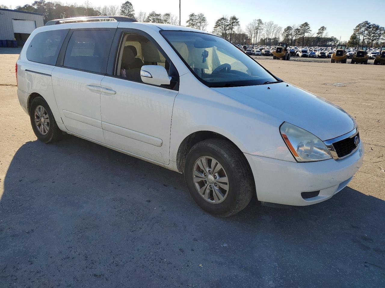 2012 KIA SEDONA