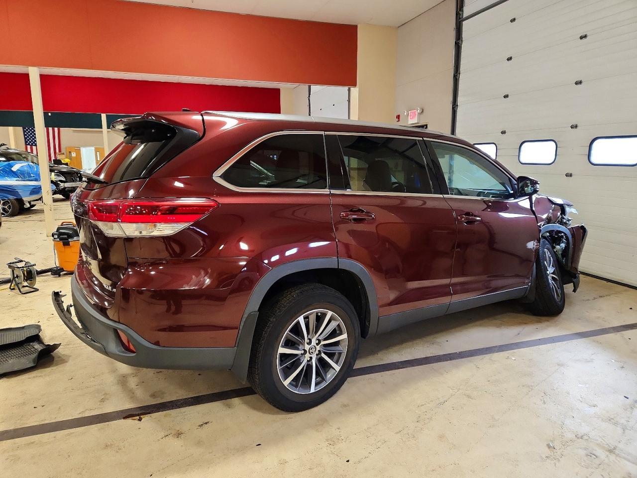 2019 TOYOTA HIGHLANDER