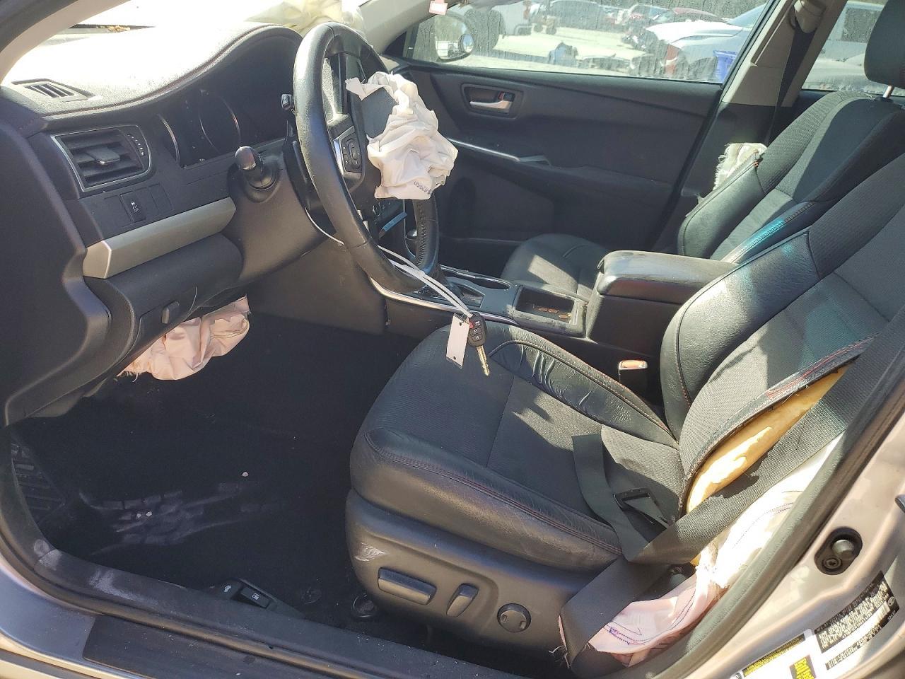 2017 TOYOTA CAMRY