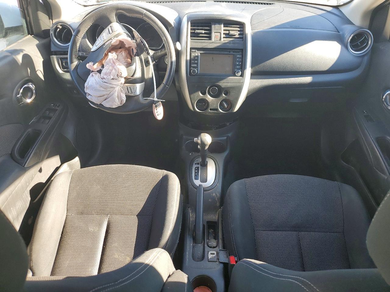 2016 NISSAN VERSA
