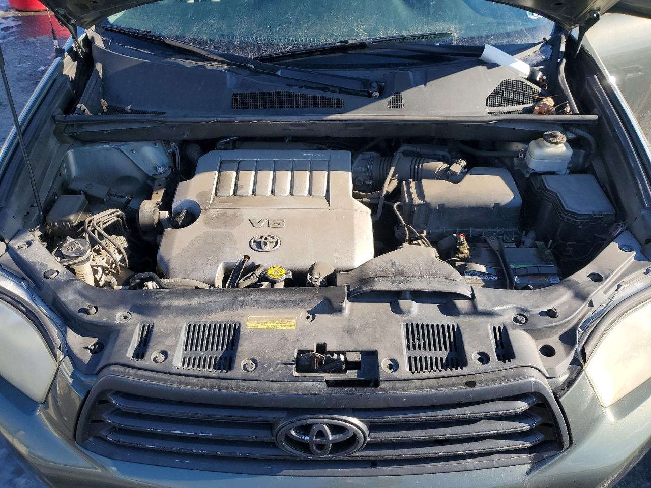 2010 TOYOTA HIGHLANDER