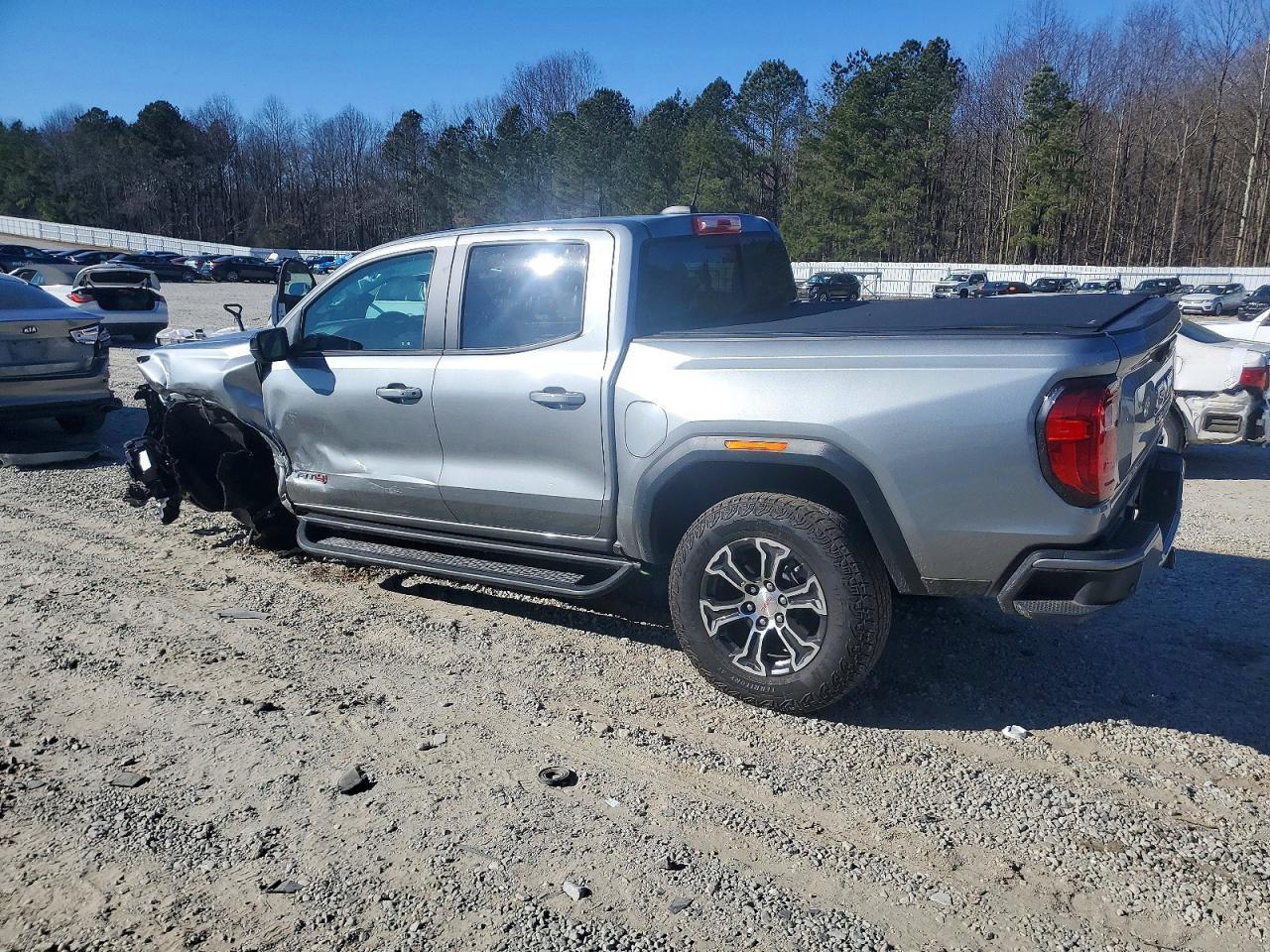 2023 GMC CANYON