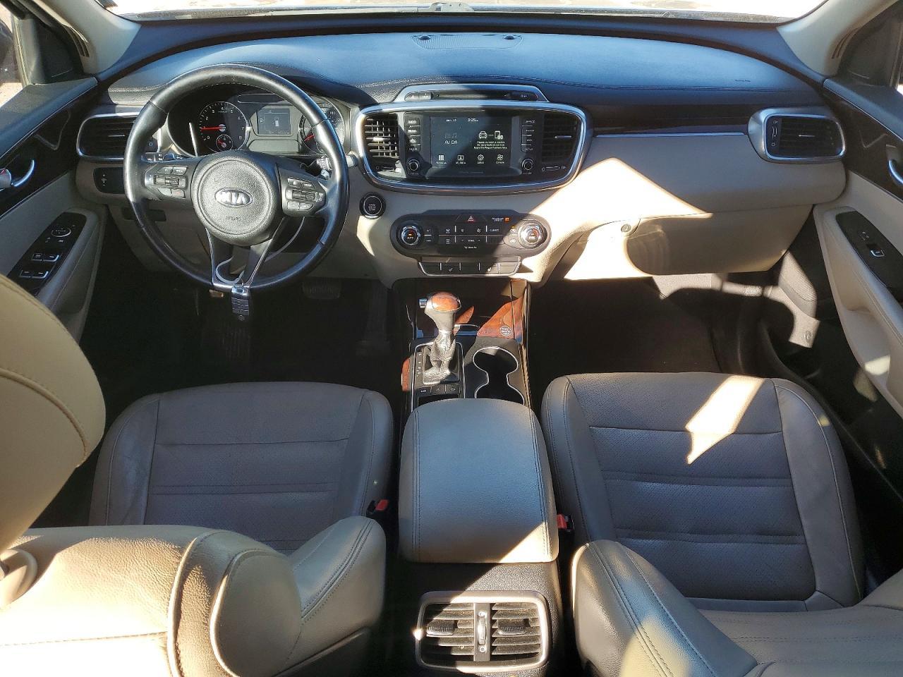 2017 KIA SORENTO