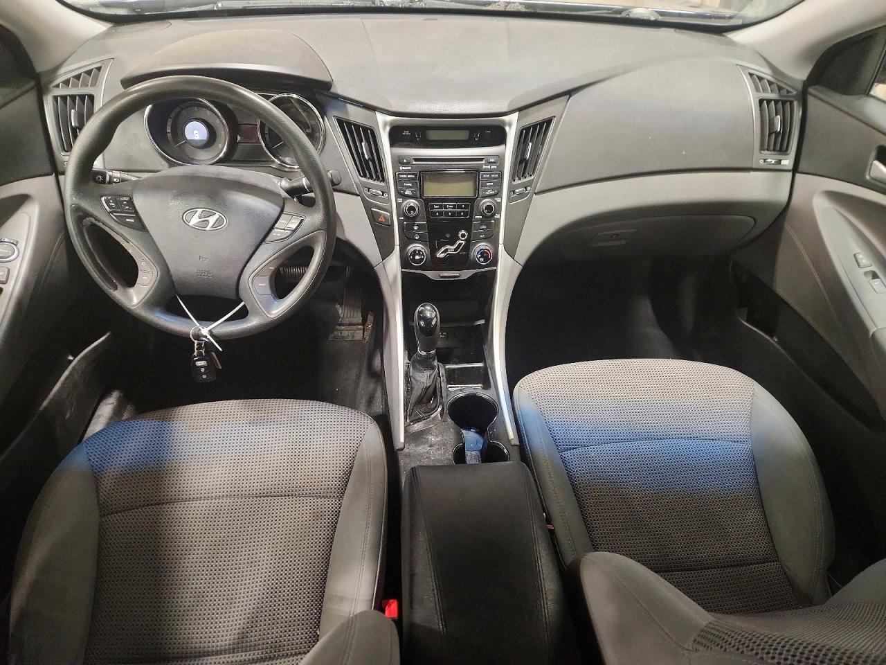 2012 HYUNDAI SONATA