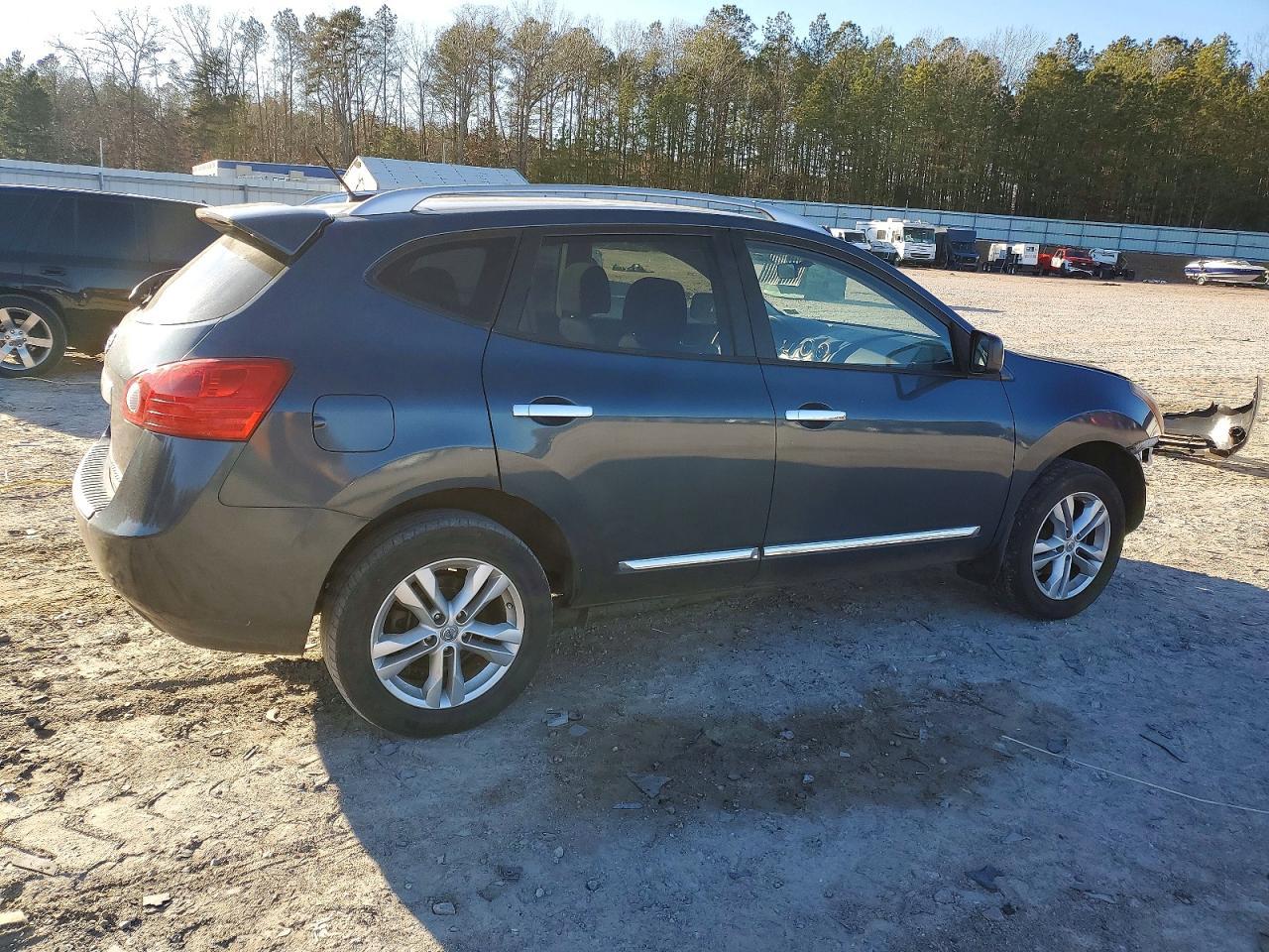 2015 NISSAN ROGUE