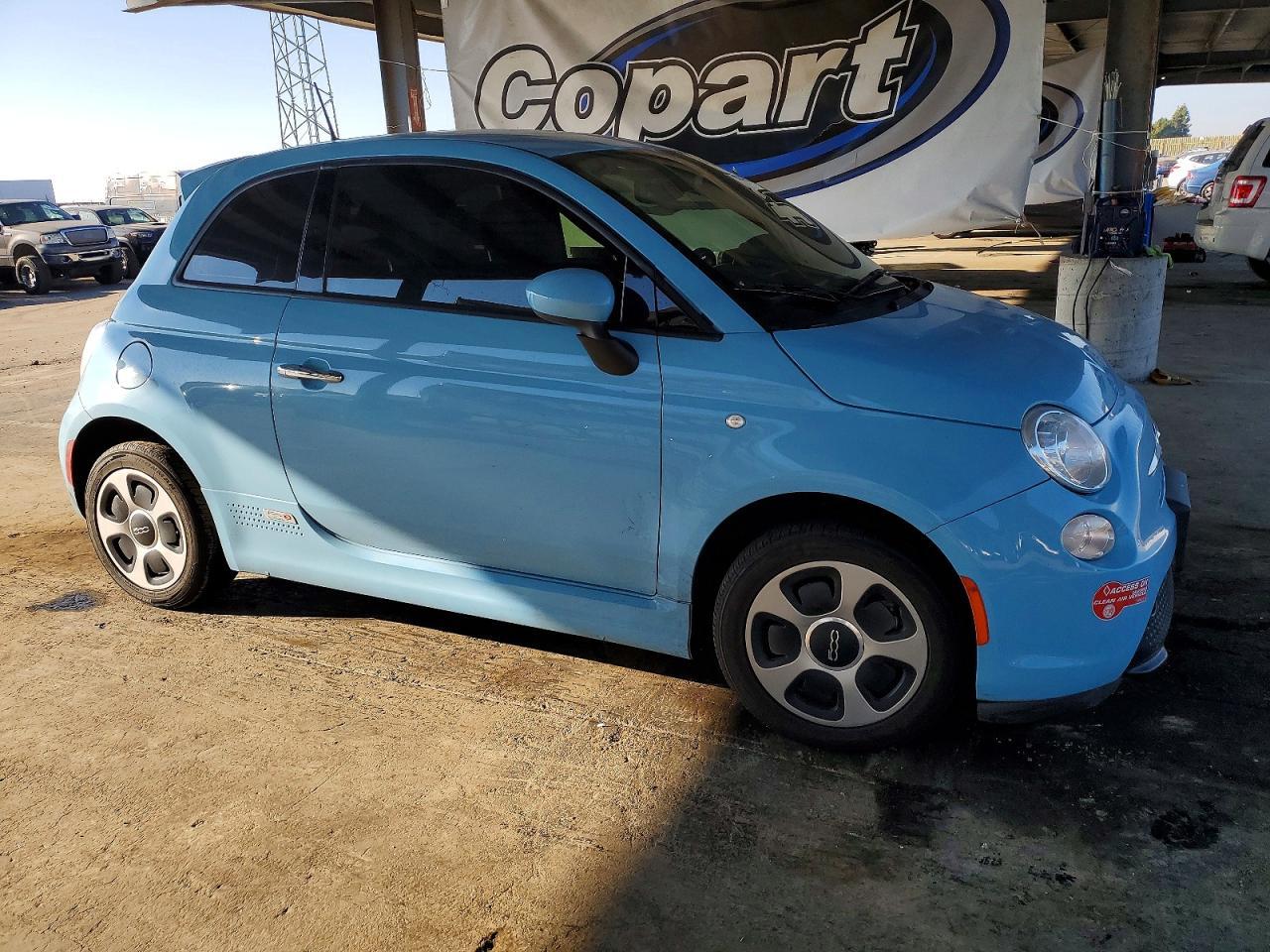 2017 FIAT 500