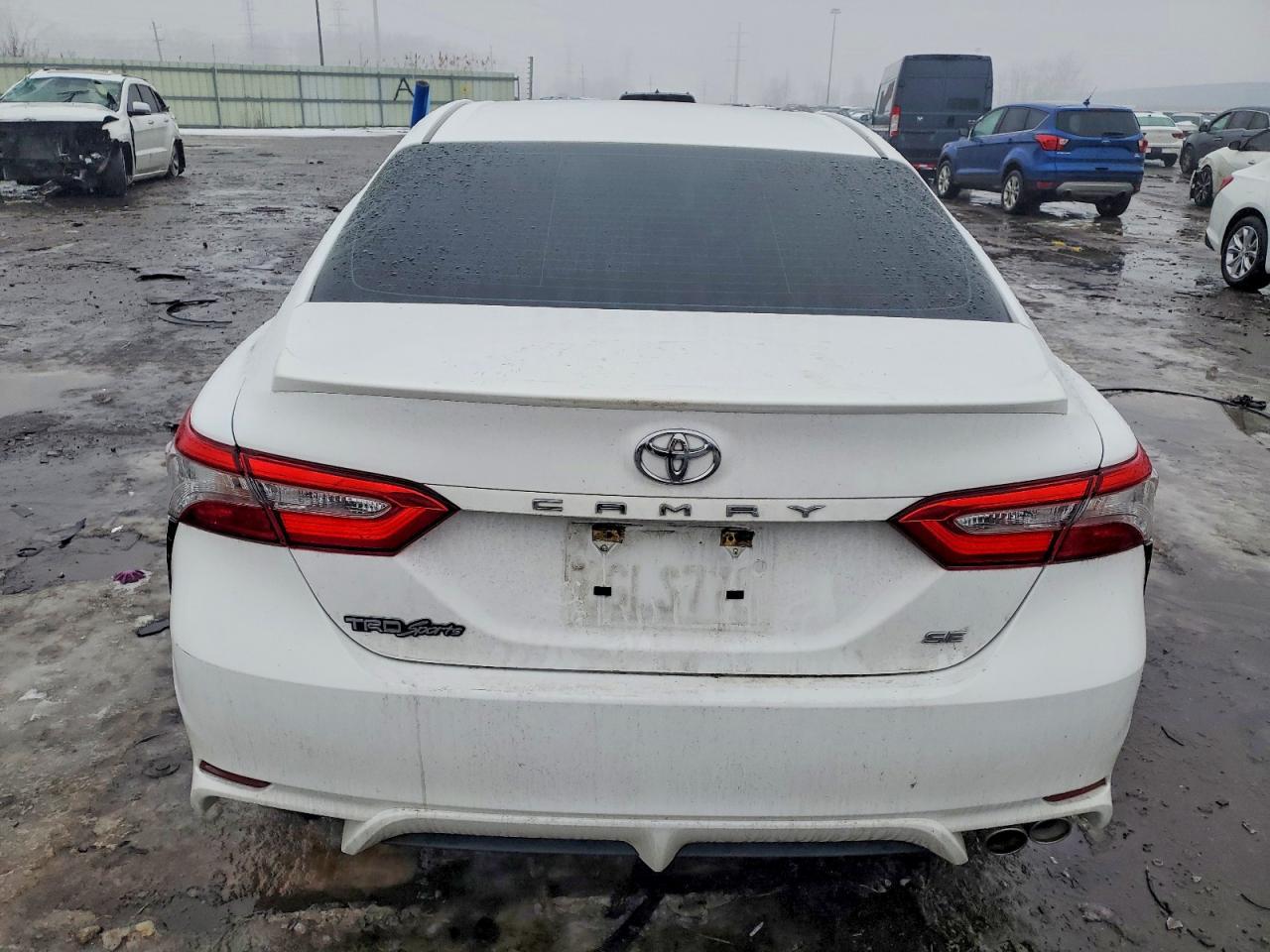 2018 TOYOTA CAMRY