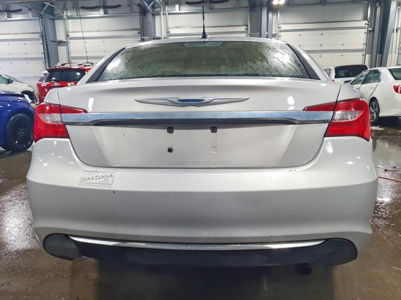 2011 CHRYSLER 200