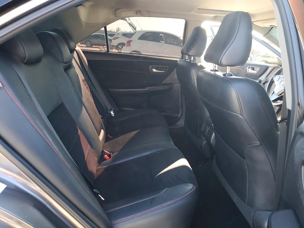 2015 TOYOTA CAMRY