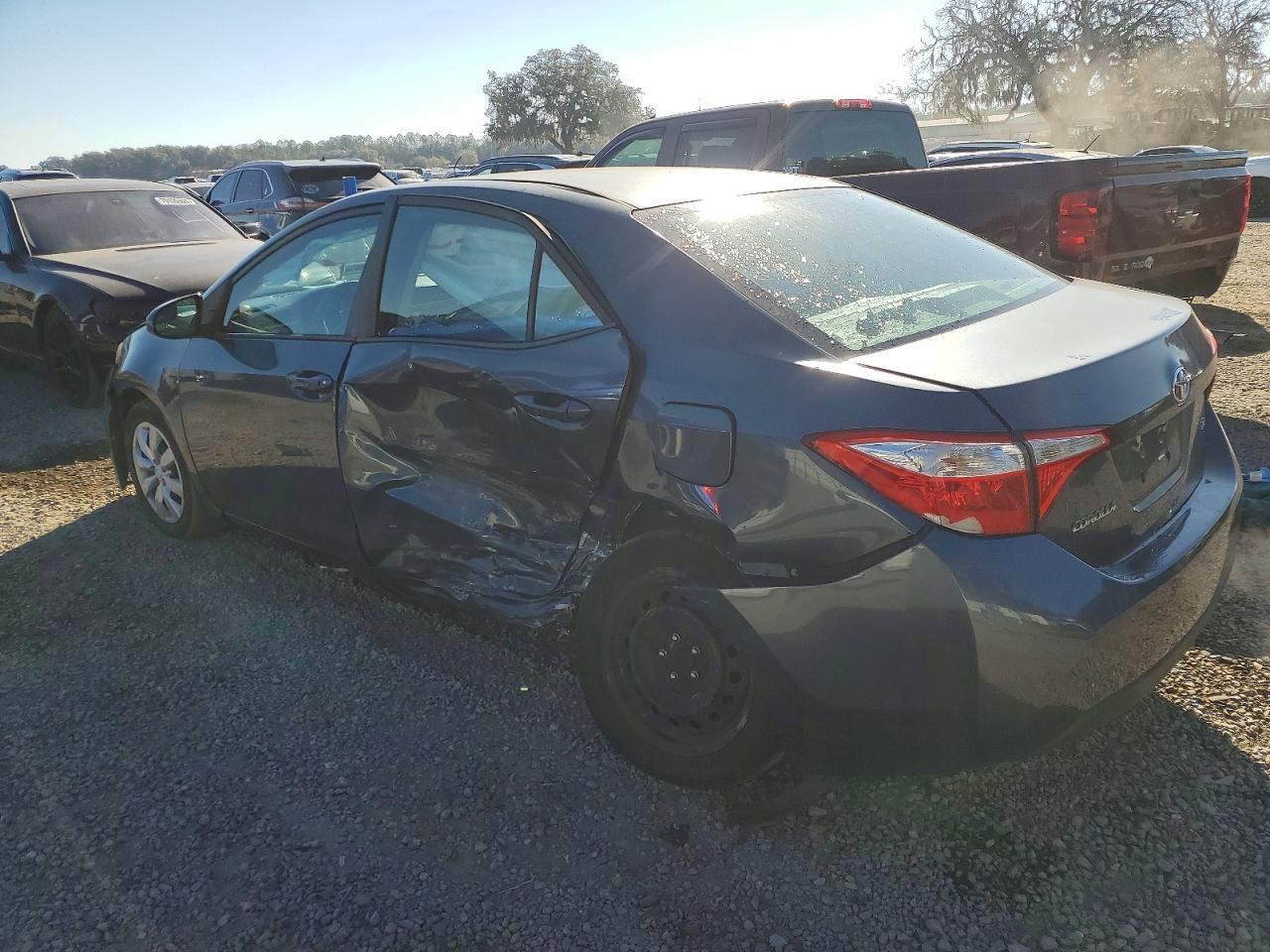 2015 TOYOTA COROLLA
