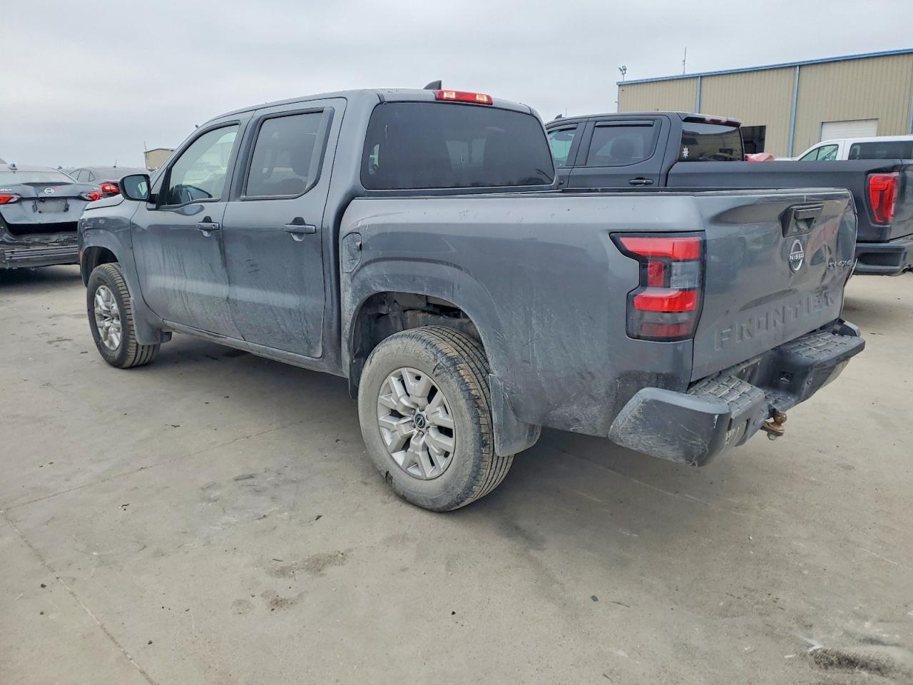 2023 NISSAN Frontier