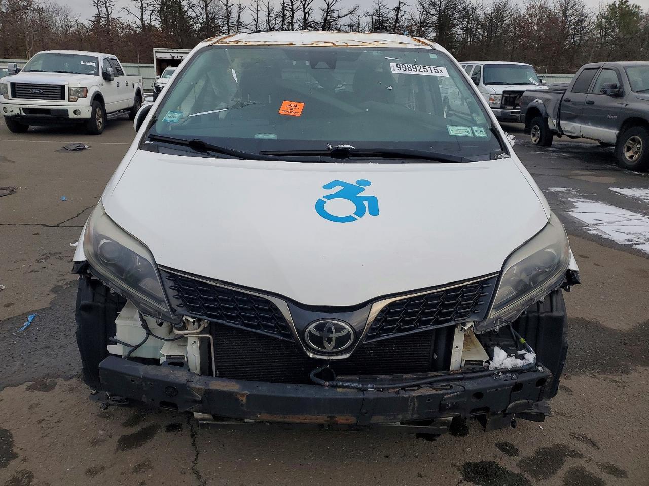 2018 TOYOTA SIENNA