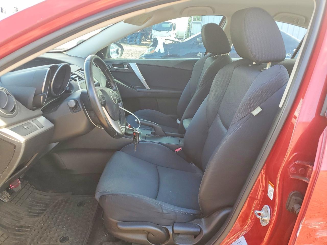 2010 MAZDA 3