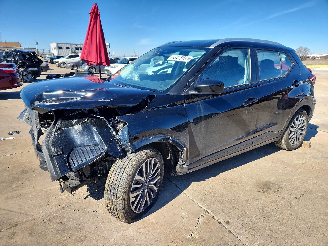 2024 NISSAN KICKS