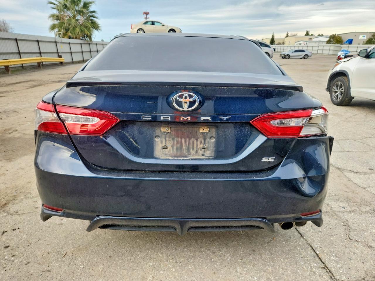 2018 TOYOTA CAMRY