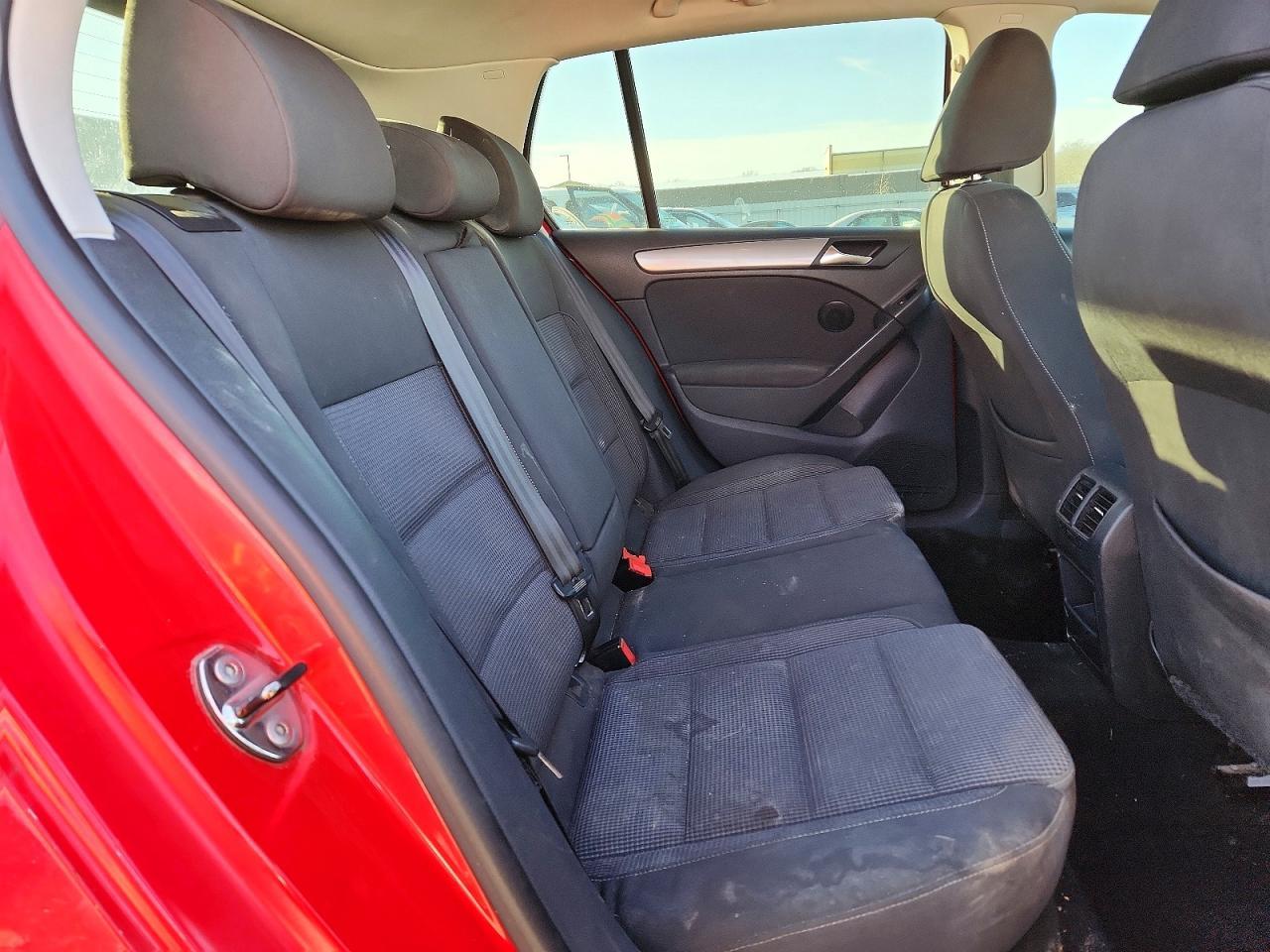 2012 VOLKSWAGEN GOLF