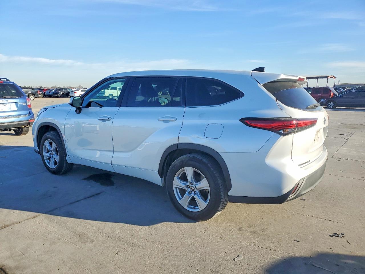 2022 TOYOTA HIGHLANDER