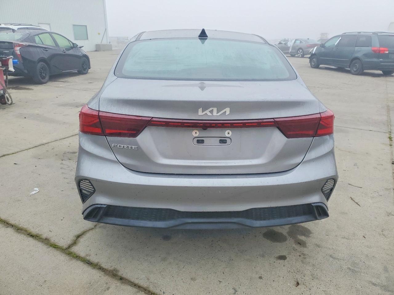 2023 KIA FORTE