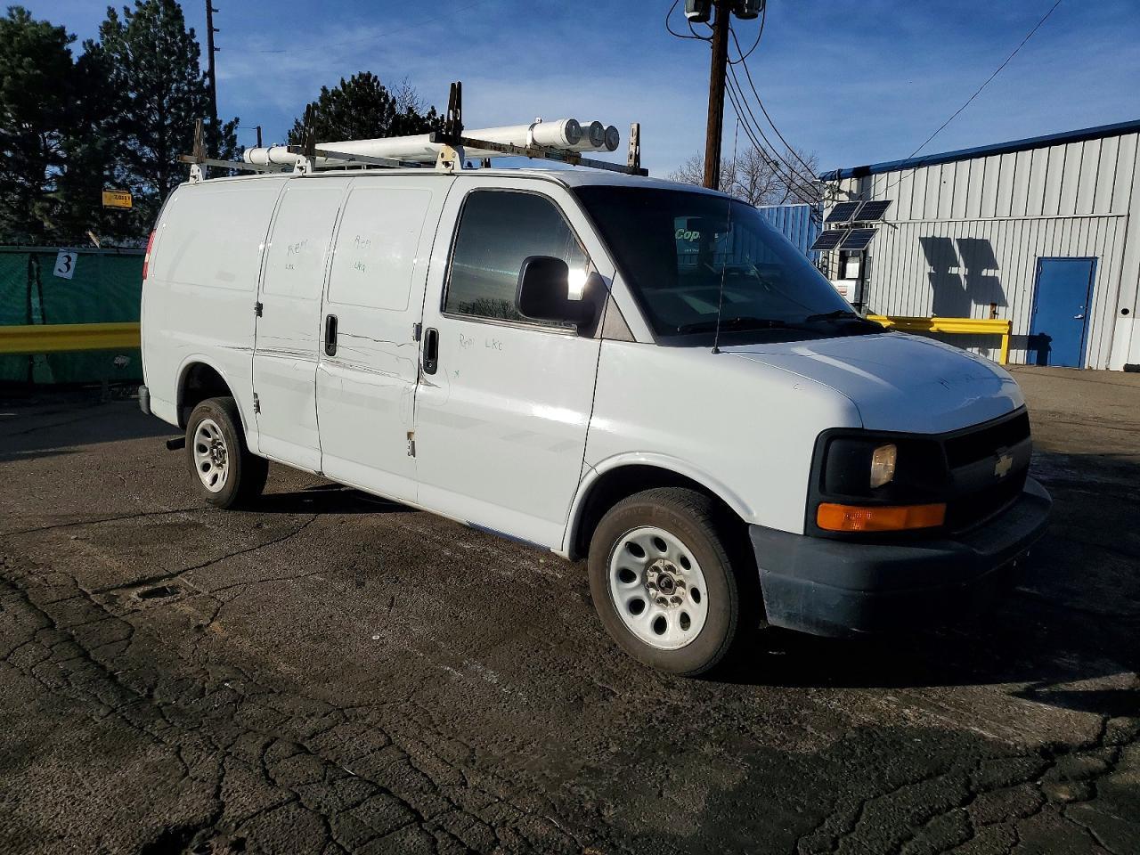 2013 CHEVROLET Express 1500