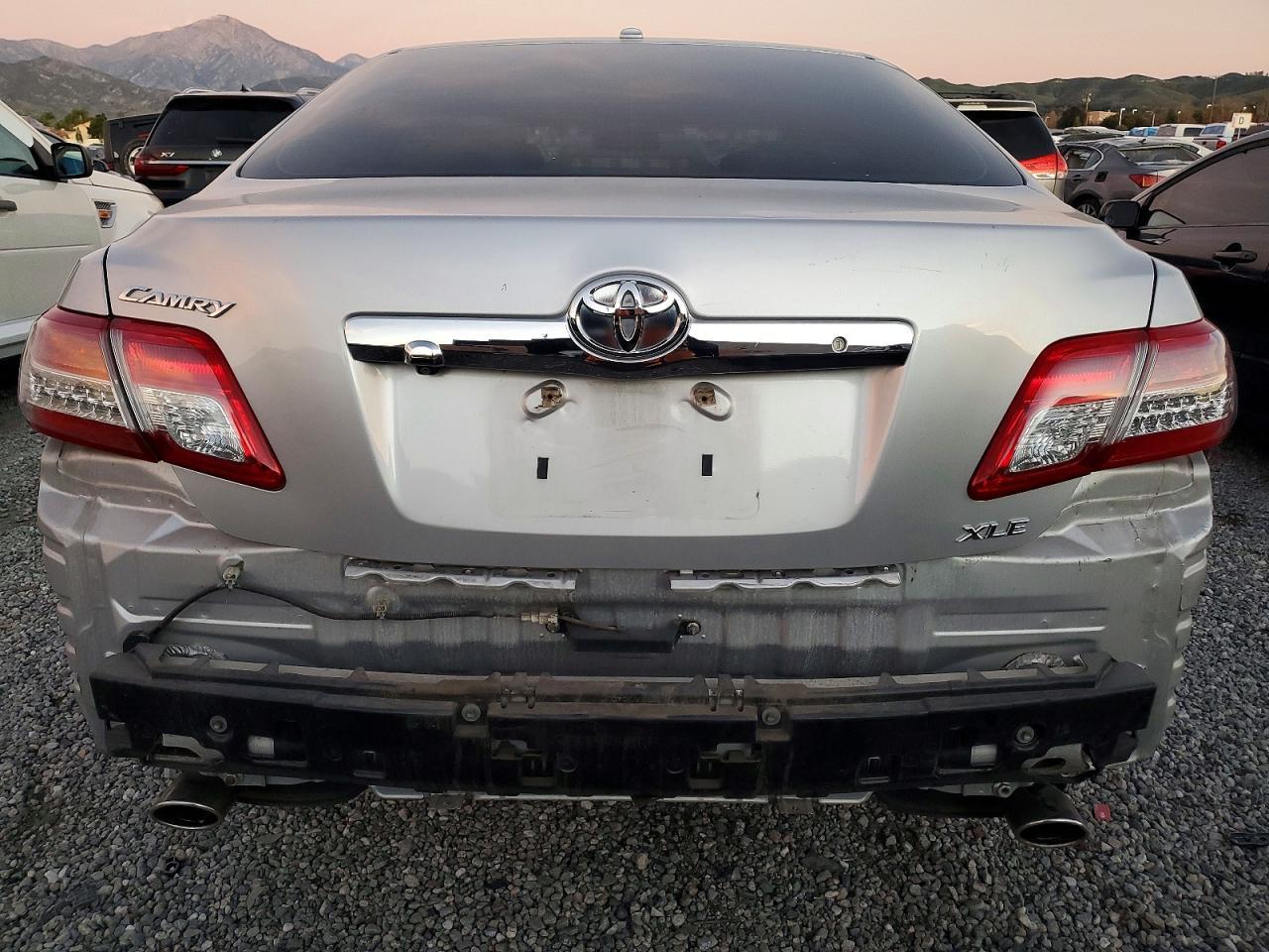 2011 TOYOTA CAMRY