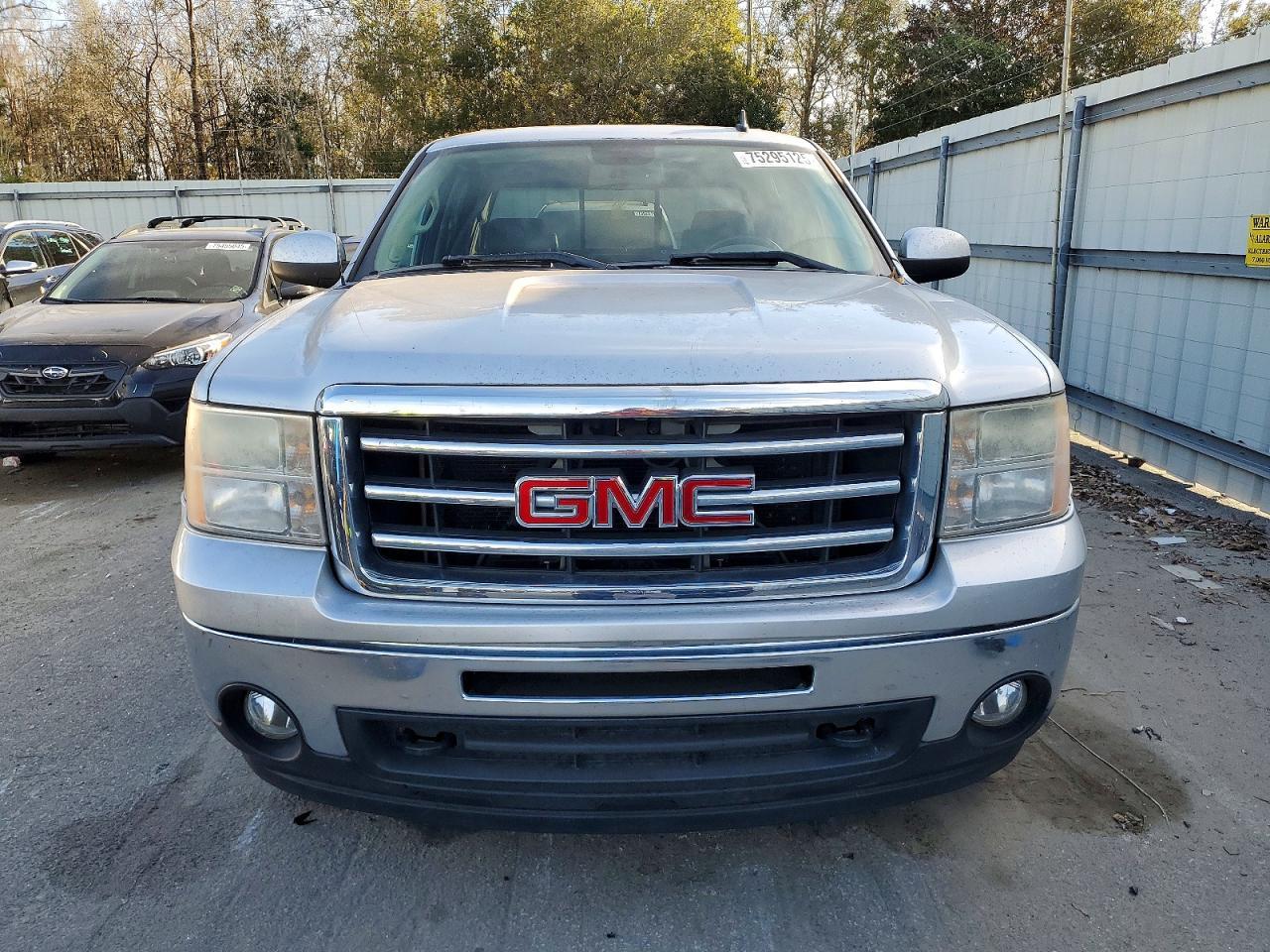 2013 GMC Sierra