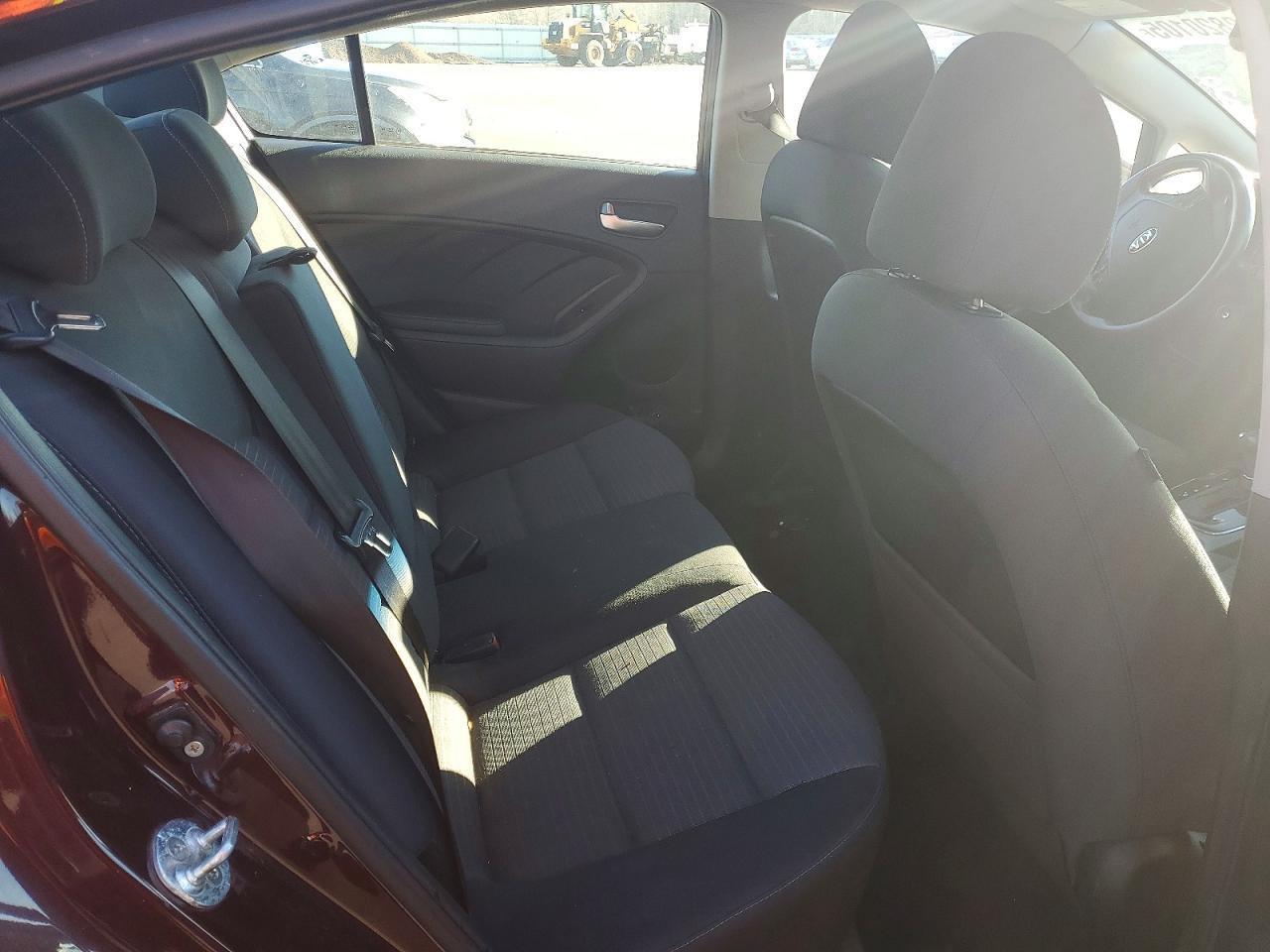 2017 KIA FORTE