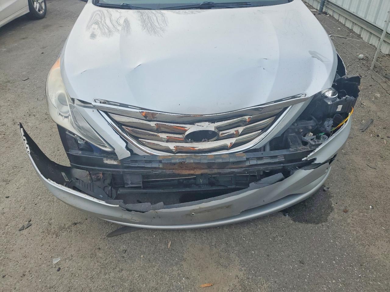 2011 HYUNDAI SONATA