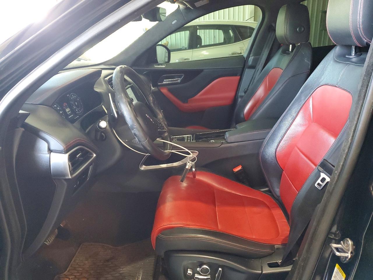 2019 JAGUAR F-Pace