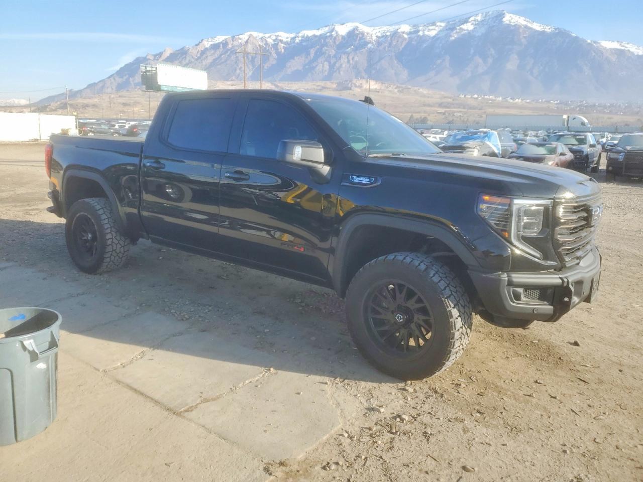 2024 GMC Sierra