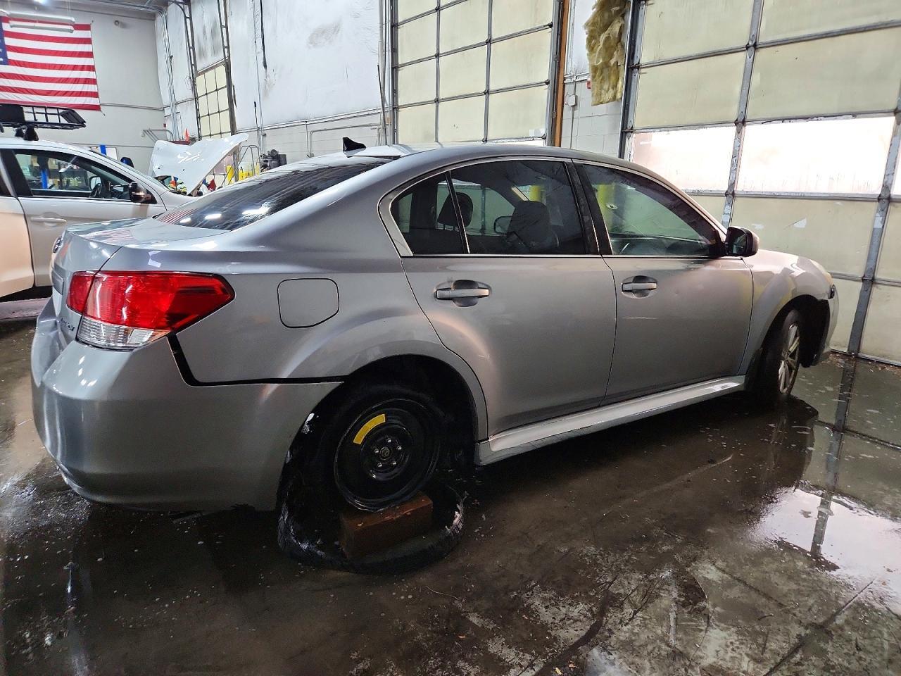 2011 SUBARU Legacy
