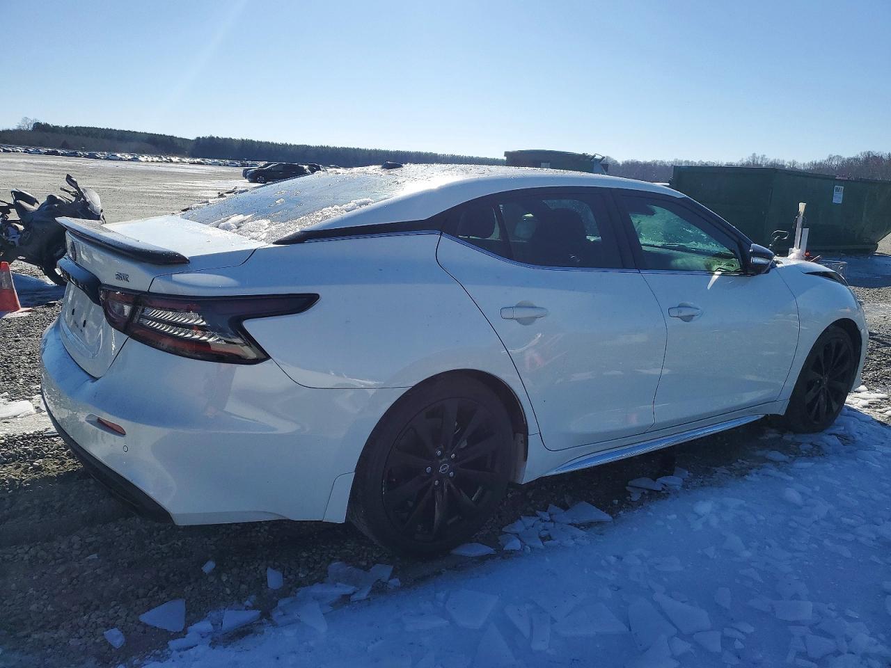 2023 NISSAN Maxima