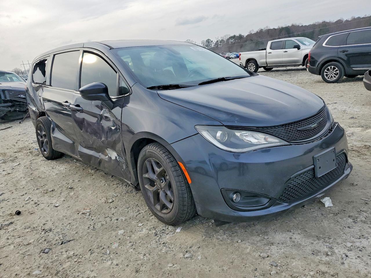 2020 CHRYSLER Pacifica