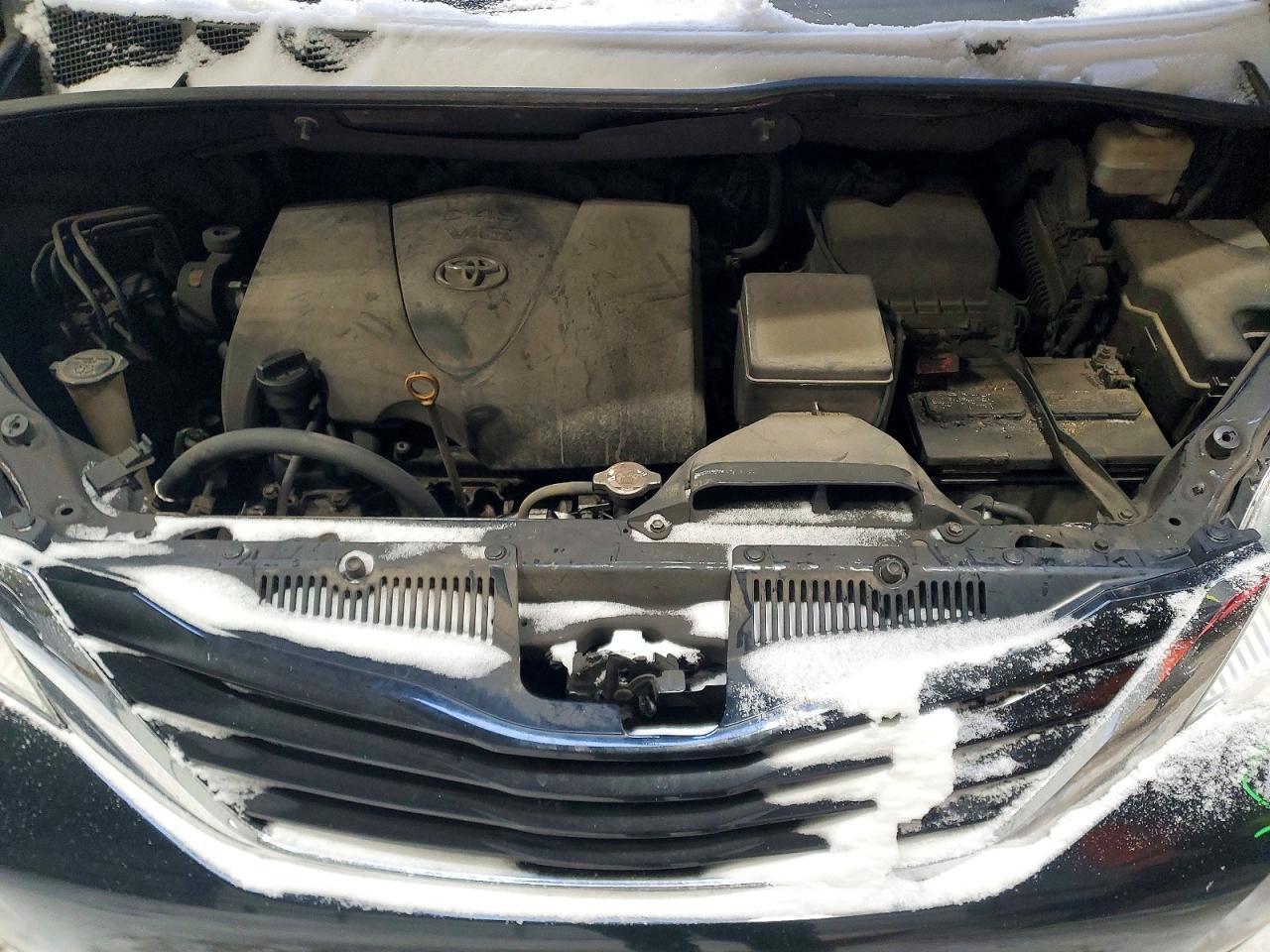 2017 TOYOTA SIENNA