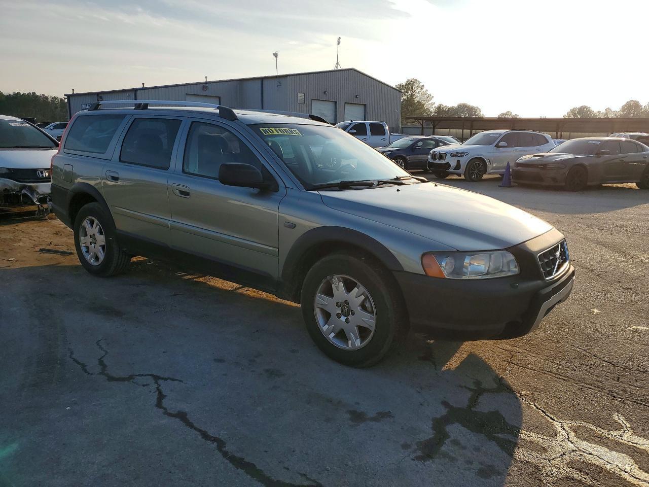 2006 VOLVO XC70