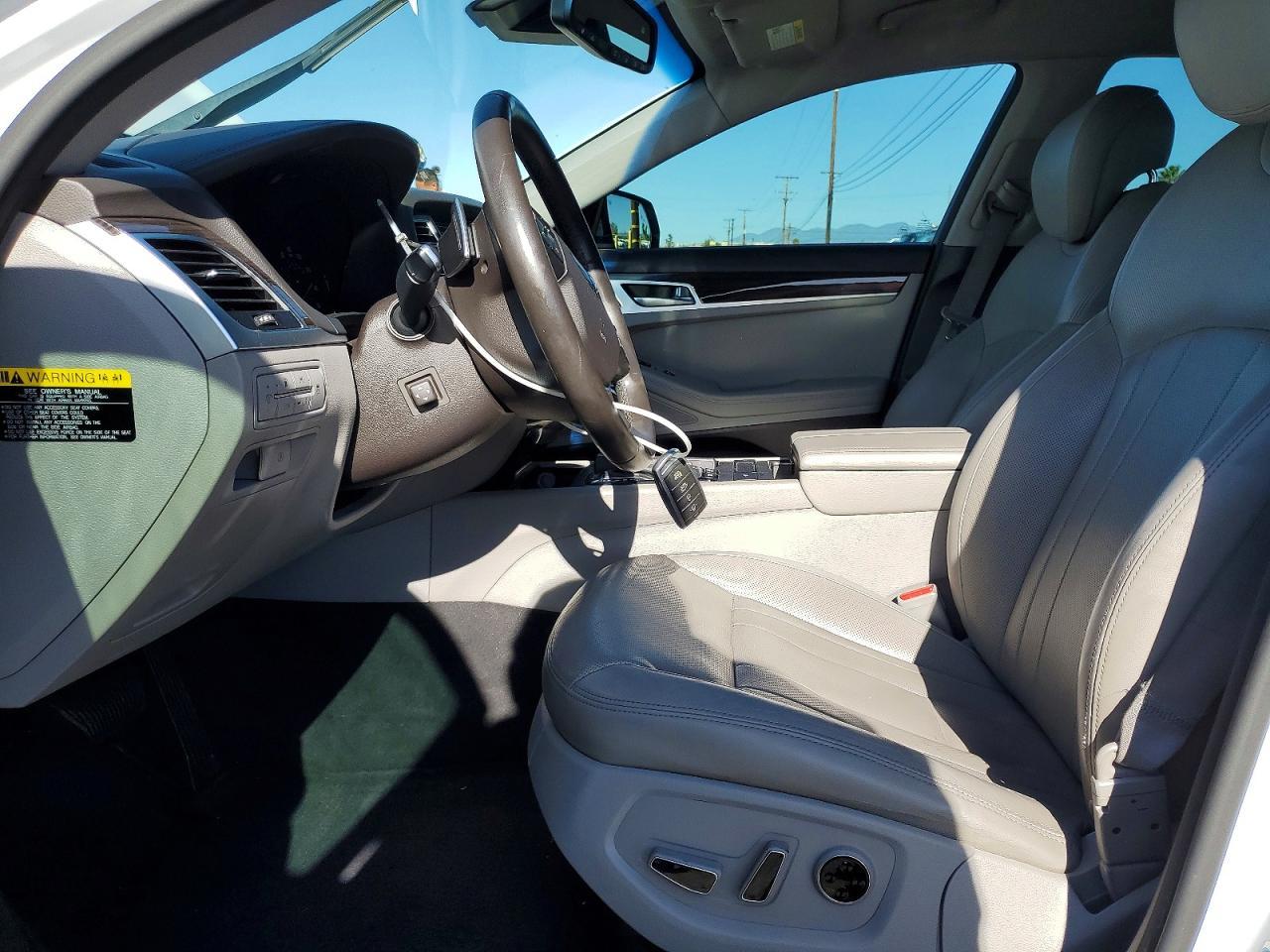 2017 GENESIS G80
