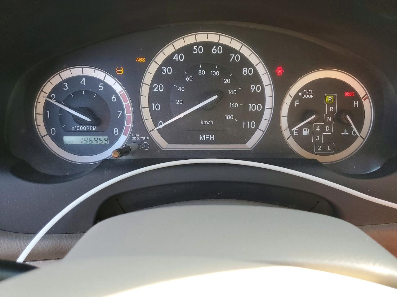 2004 TOYOTA SIENNA