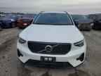 2024 VOLVO XC40